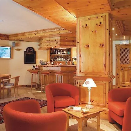 Hotel Altitude 3*