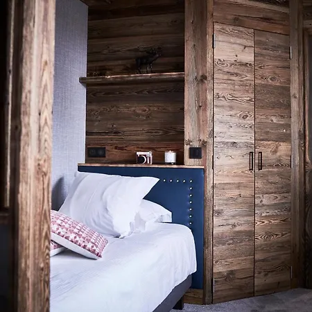 Altitude Hotel 3*