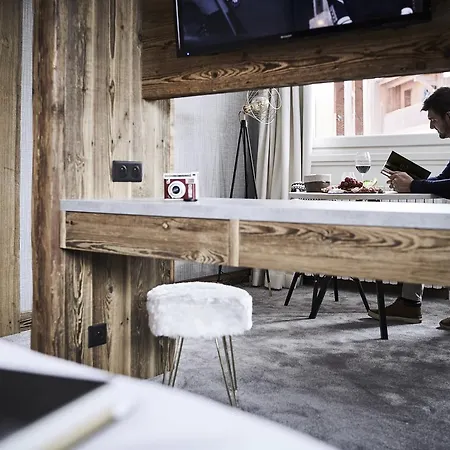 Altitude 3* Val-dʼIsère