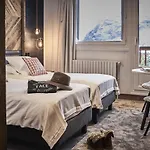 Altitude Hotel 3*