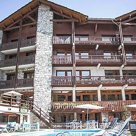 Altitude Hotel 3*