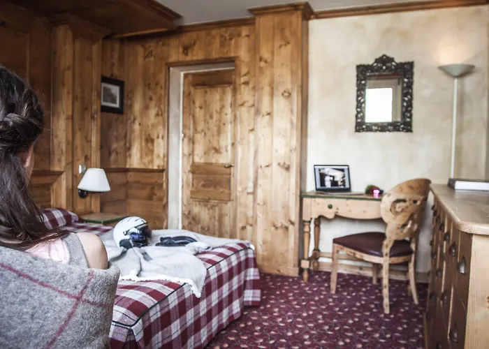 Altitude Hotell 3*